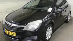 Zwart Gebruikt 2006 Opel Astra GTC Edition Hatchback | € 1.945 (Eerlijke prijs)