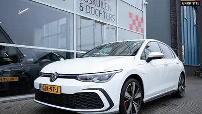 Occasion VW Golf VIII GTE 150 PK (110 kW) 2024 Wit Hatchback
