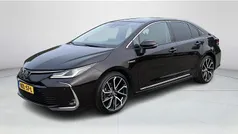 Bruin Gebruikt 2019 Toyota Corolla Executive Sedan | € 22.880 (Eerlijke prijs)