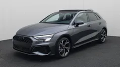 Grijs Gebruikt 2023 Audi A3 Sportback e-tron S-Line Sedan | € 36.940 (Eerlijke prijs)