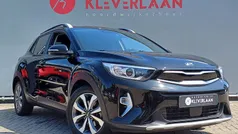 Zwart Gebruikt 2021 Kia Stonic SUV | € 18.950 (Eerlijke prijs)