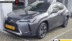 Grijs Gebruikt 2023 Lexus UX 250h Luxury Line SUV | € 37.945 (Eerlijke prijs)