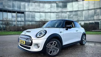 Occasion Mini Cooper SE 135 kW (184 PK) 2020 Zilver, metallic lak Hatchback