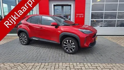Occasion 2023 Toyota Yaris Cross SUV | € 27.900 (Eerlijke prijs)