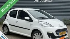 Wit Gebruikt 2013 Peugeot 107 Active Hatchback | € 4.250 (Eerlijke prijs)