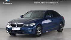 Blauw, metallic lak Gebruikt 2021 BMW 320 Executive Sedan | € 31.750 (Goede deal)