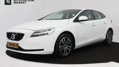 Wit Gebruikt 2018 Volvo V40 Stationwagen | € 16.745 (Goede deal)