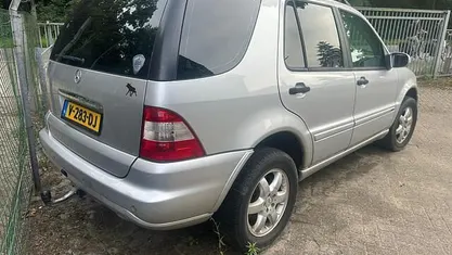 Grijs Occasion 2004 Mercedes ML270 SUV | € 3.600 (Goede deal)
