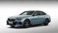 Cape york groen metallic Gebruikt 2023 BMW i5 Comfort Edition Sedan | € 59.900 (Eerlijke prijs)
