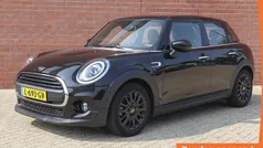 Gebruikt 2021 Mini Cooper Business Hatchback | € 20.890 (Eerlijke prijs)