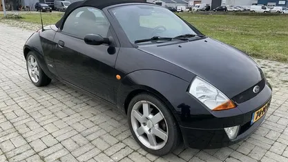 Occasion Ford StreetKa Futura 95 PK (69 kW) 2004 Zwart Cabriolet