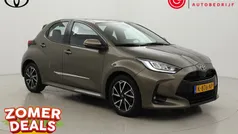 Bruin Gebruikt 2021 Toyota Yaris Hatchback | € 16.999 (Eerlijke prijs)