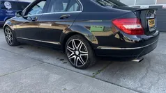 Zwart Gebruikt 2010 Mercedes C250 Sedan | € 5.650 (Eerlijke prijs)