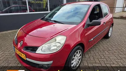 Occasion Renault Clio II 75 PK (55 kW) 2008 Rood Hatchback