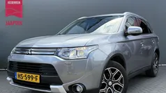 Grijs Gebruikt 2015 Mitsubishi Outlander Edition SUV | € 13.899 (Eerlijke prijs)