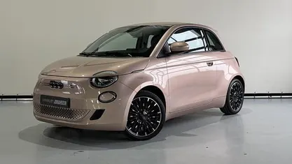 Occasion 2023 Fiat 500e Icon Hatchback | € 18.950 (Eerlijke prijs)