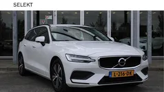 Gebruikt 2021 Volvo V60 Momentum Stationwagen | € 24.600 (Super prijs)