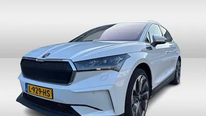 Wit Occasion 2021 Skoda Enyaq iV First Edition SUV | € 28.750 (Eerlijke prijs)