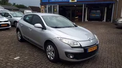 Grijs Gebruikt 2013 Renault Mégane III Expression Hatchback | € 6.450 (Eerlijke prijs)