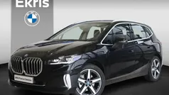 Zwart Gebruikt 2024 BMW 225 Active Tourer Luxury Line MPV | € 42.900 (Goede deal)