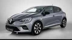 Gebruikt 2023 Renault Clio V Evolution Hatchback | € 16.450 (Eerlijke prijs)