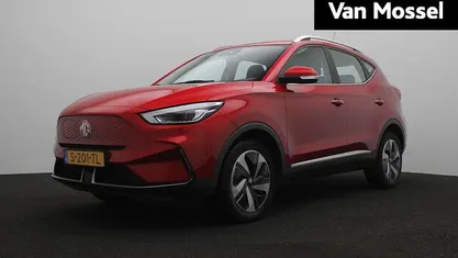 Occasion MG ZS Luxury 114 kW (156 PK) 2023 Rood SUV