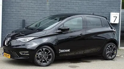 Noir etoile (gne) (donker zwart) Gebruikt 2024 Renault Zoe Iconic Hatchback | € 22.900 (Eerlijke prijs)