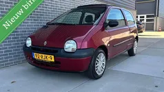 Rood Gebruikt 2006 Renault Twingo Initiale Paris Hatchback | € 1.399 (Eerlijke prijs)