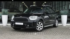 Zwart, metallic lak Gebruikt 2022 Mini One Countryman Classic SUV | € 25.950 (Eerlijke prijs)