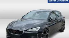 Zwart Gebruikt 2022 Cupra Leon VZ Hatchback | € 28.450 (Eerlijke prijs)