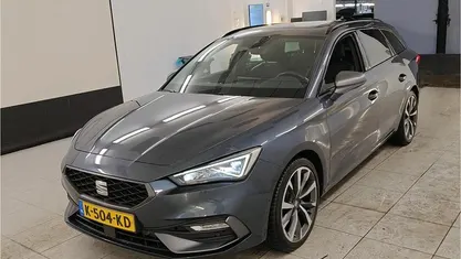 Grijs Occasion 2021 Seat Leon FR Stationwagen | € 19.850 (Eerlijke prijs)