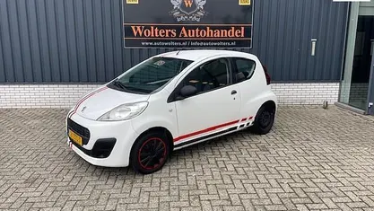 Occasion Peugeot 107 Access 68 PK (50 kW) 2013 Hatchback