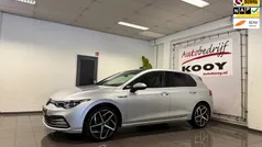 Grijs Gebruikt 2020 VW Golf VIII Style Hatchback | € 24.745 (Eerlijke prijs)