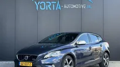 Blauw Gebruikt 2015 Volvo V40 R-Design Stationwagen | € 13.450 (Eerlijke prijs)