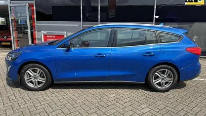 Blauw Occasion 2020 Ford Focus Business Edition Stationwagen | € 14.950 (Eerlijke prijs)