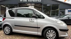 Gebruikt 2006 Peugeot 1007 Hatchback | € 1.950 (Eerlijke prijs)