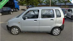 Grijs Gebruikt 2003 Opel Agila Comfort Hatchback | € 1.299 (Eerlijke prijs)