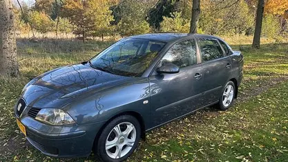 Grijs Gebruikt 2008 Seat Cordoba Sedan | € 1.450 (Eerlijke prijs)