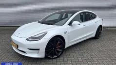 Gebruikt 2019 Tesla Model 3 Performance Sedan | € 23.235 (Eerlijke prijs)