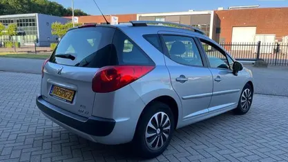 Occasion Peugeot 207 Active 95 PK (69 kW) 2011 Grijs Stationwagen
