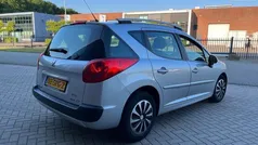 Grijs Gebruikt 2011 Peugeot 207 Active Stationwagen | € 3.250 (Goede deal)