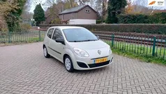 Geel Gebruikt 2008 Renault Twingo Authentique Hatchback | € 2.450 (Eerlijke prijs)
