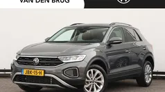 Grijs Gebruikt 2025 VW T-Roc Edition SUV | € 37.195 (Eerlijke prijs)