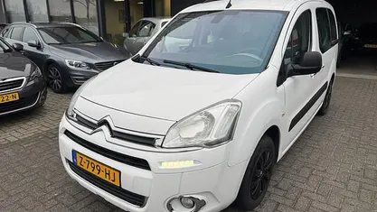 Wit Occasion 2012 Citroën Berlingo XTR MPV | € 5.895 (Goede deal)