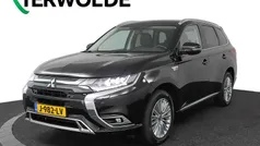 Gebruikt 2020 Mitsubishi Outlander P-HEV Intense SUV | € 24.340 (Eerlijke prijs)