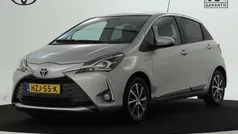 Zilver Gebruikt 2020 Toyota Yaris Hybrid Edition Hatchback | € 18.450 (Goede deal)