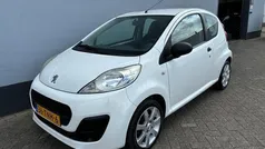 Wit Gebruikt 2012 Peugeot 107 Access Hatchback | € 3.250 (Eerlijke prijs)