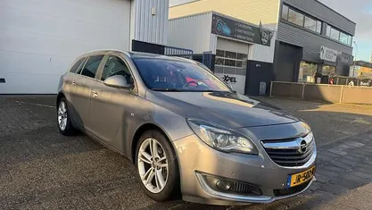Grijs Gebruikt 2016 Opel Insignia Business Stationwagen | € 4.999 (Eerlijke prijs)