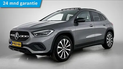 Berggrijs metaalkleur metallic Gebruikt 2021 Mercedes GLA200 Luxury SUV | € 32.945 (Goede deal)