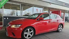 Rood Gebruikt 2016 Lexus CT200h Hatchback | € 15.750 (Eerlijke prijs)